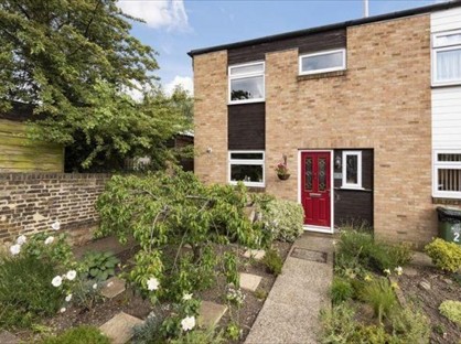 3 Bed End Terrace, Claston Close, DA1