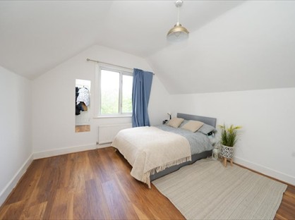 Room in a Shared Flat, Twickenham Road, TW7