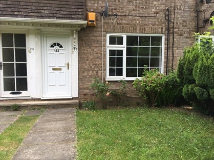 2 Bed Flat, Low Lane, LS18