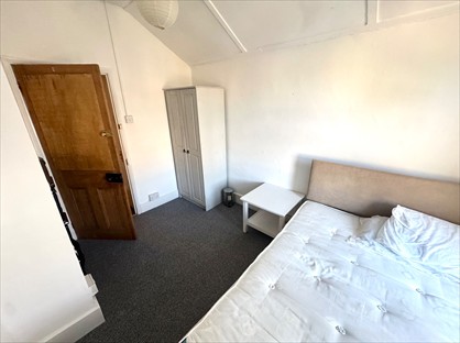 Room in a Shared House, Foord Street, ME1