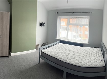 3 bed room for rent in Room in a Shared House, Rose Street, SN2