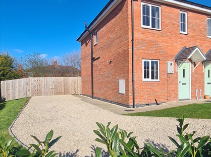 2 Bed Semi-Detached House, Brookfield Close, LL13