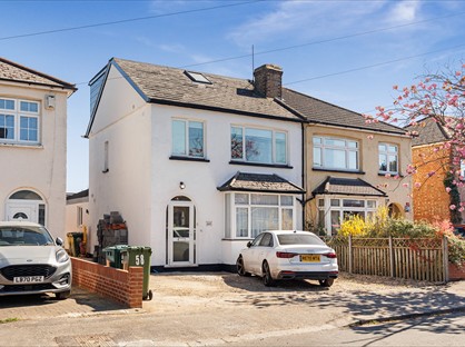 Studio Flat, Avondale Road, TW15