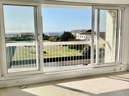 2 Bed Flat, Pacific Court, BN43