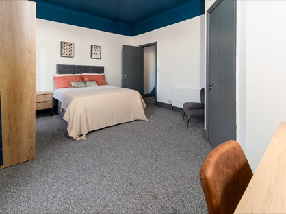 Room in a Shared House, Bromwich Street, BL2