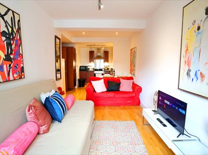 2 Bed Flat, Oldham Road, M4