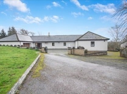 3 Bed Bungalow, Mauldslie Road, ML8