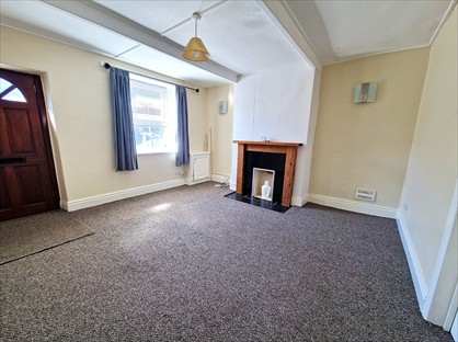 2 Bed Terraced House, Manchester Road, S36