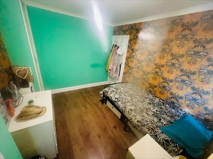 Room in a Shared House, Whalebone Lane South, RM8