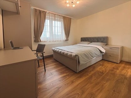Room in a Shared House, Furnace Lane, S13