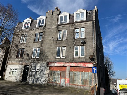 1 Bed Flat, Walker Place, AB11