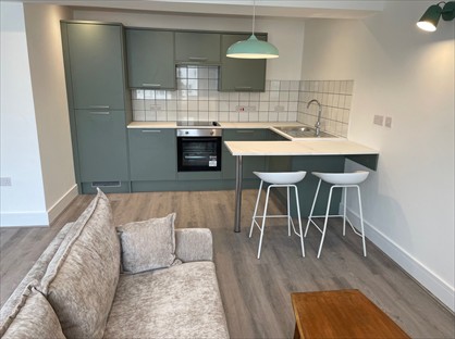 1 Bed Flat, High Street, CF47