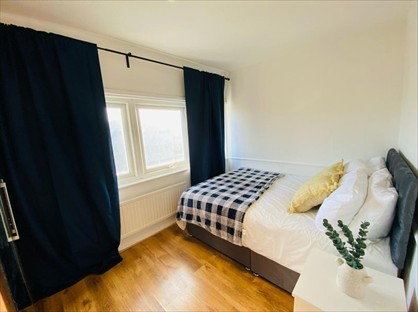 Room in a Shared Flat, Kent Close, CR4