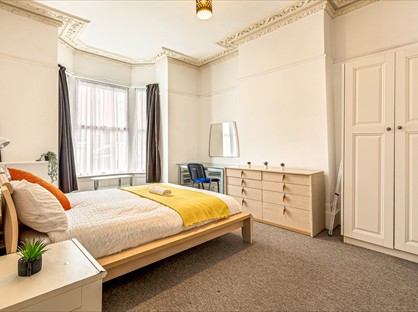 Room in a Shared House, Victoria Road South, PO5
