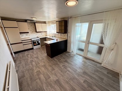3 Bed Terraced House, Potters Gate, S35