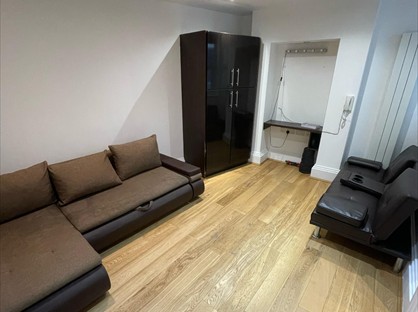 Studio Flat, Inglewood Mansions, NW6