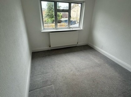 Room in a Shared Flat, Dickensons Lane, SE25