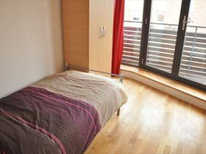 Room in a Shared Flat, Faroe House, E14