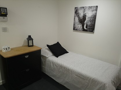 Studio Flat, Edward Street, DY1