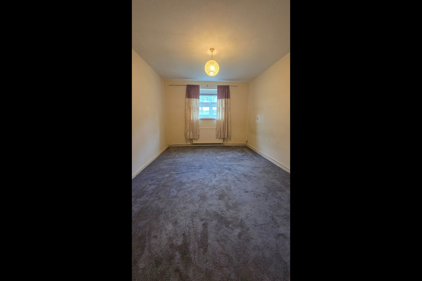 1 Bed Flat, Iona Close, LE4