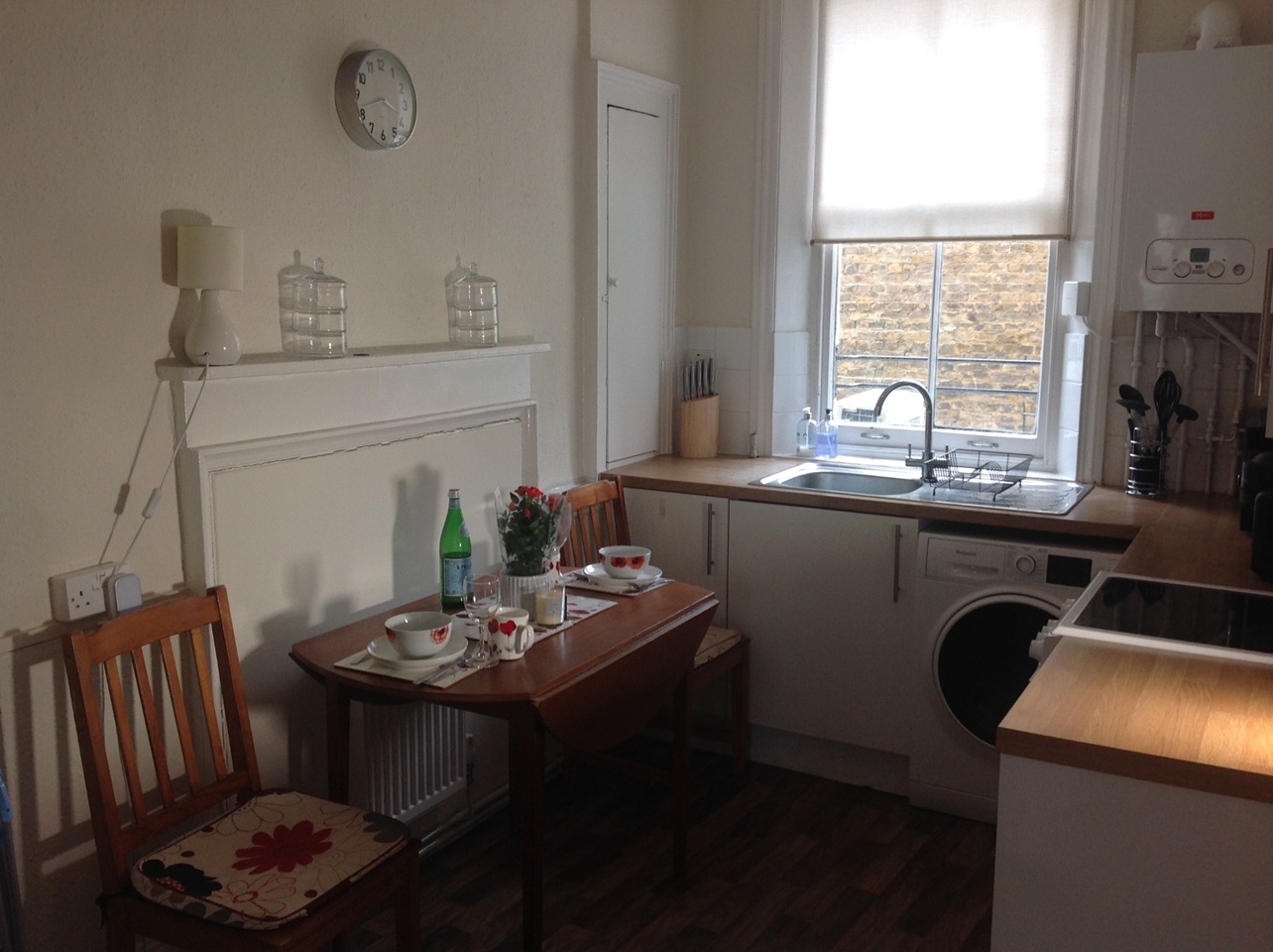 Studio Flat, Paddington Street, W1U photo 3