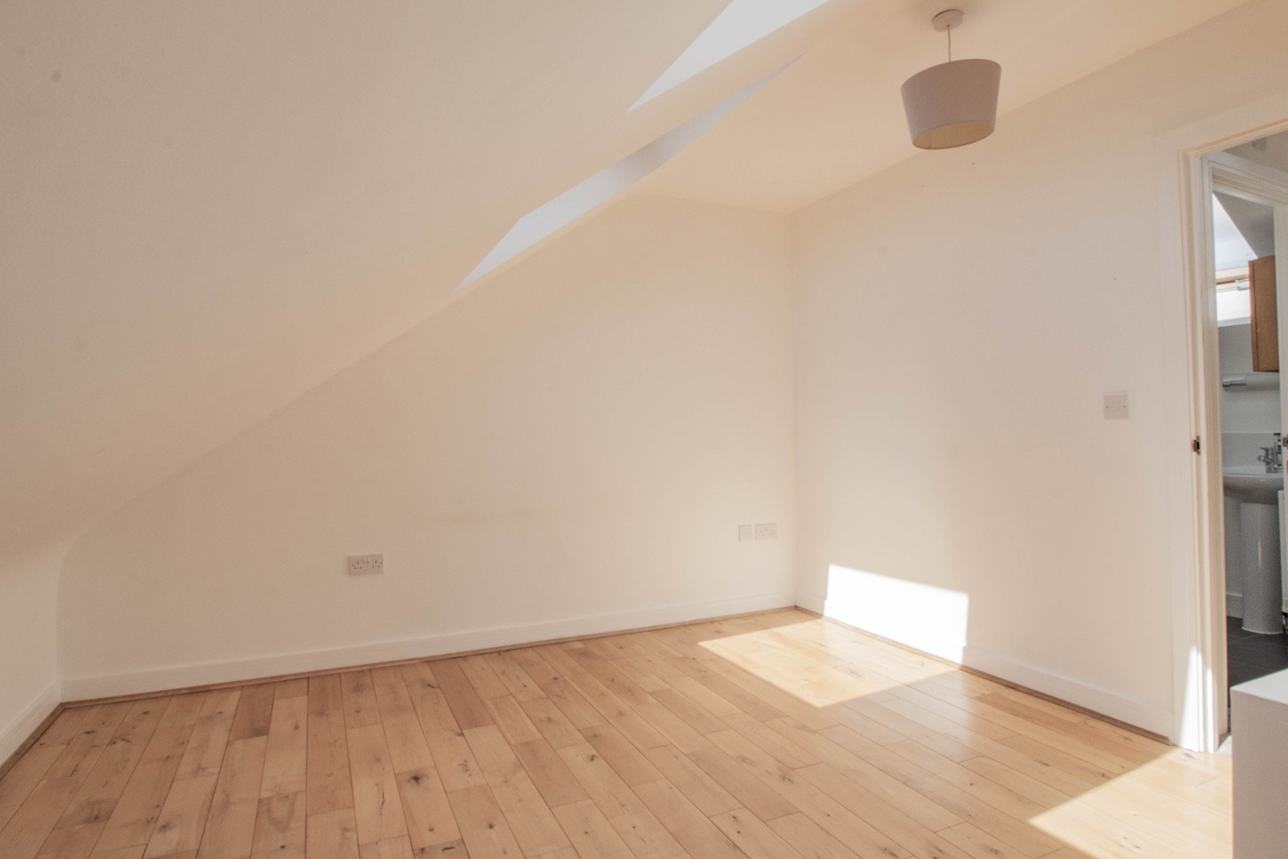 Additional image 21 of 3 Bed Terraced House, Jubilee Terrace, CB1, N1 7GU