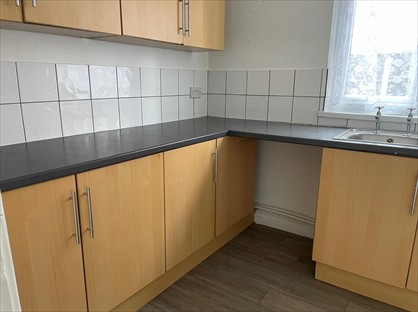 1 Bed Flat, Darnford View, WS13