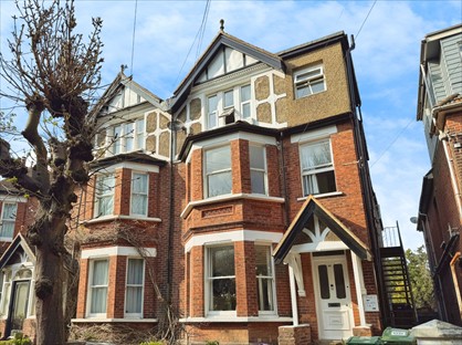 2 bed flat/apartment for rent in 2 Bed Flat, Broadmead Road, CT19