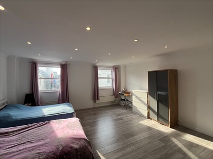 1 Bed Flat, West Street, BN1