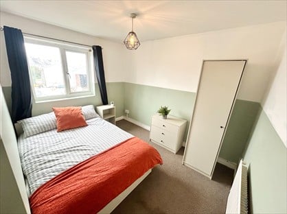 Room in a Shared House, Hooper Court, PL14