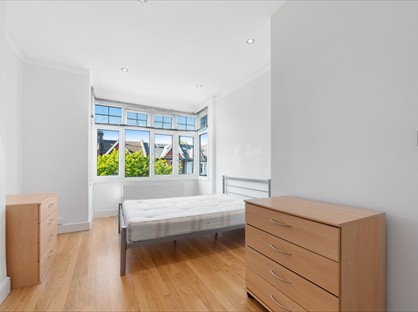 2 Bed Flat, Sutton Road, N10