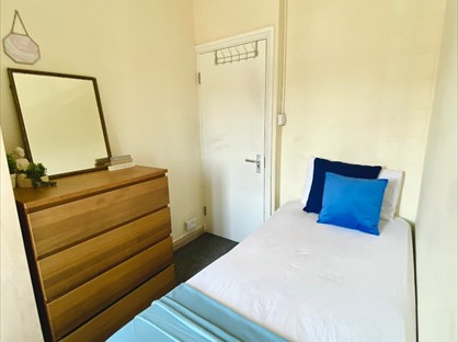 Room in a Shared House, Harrow Road, HA9