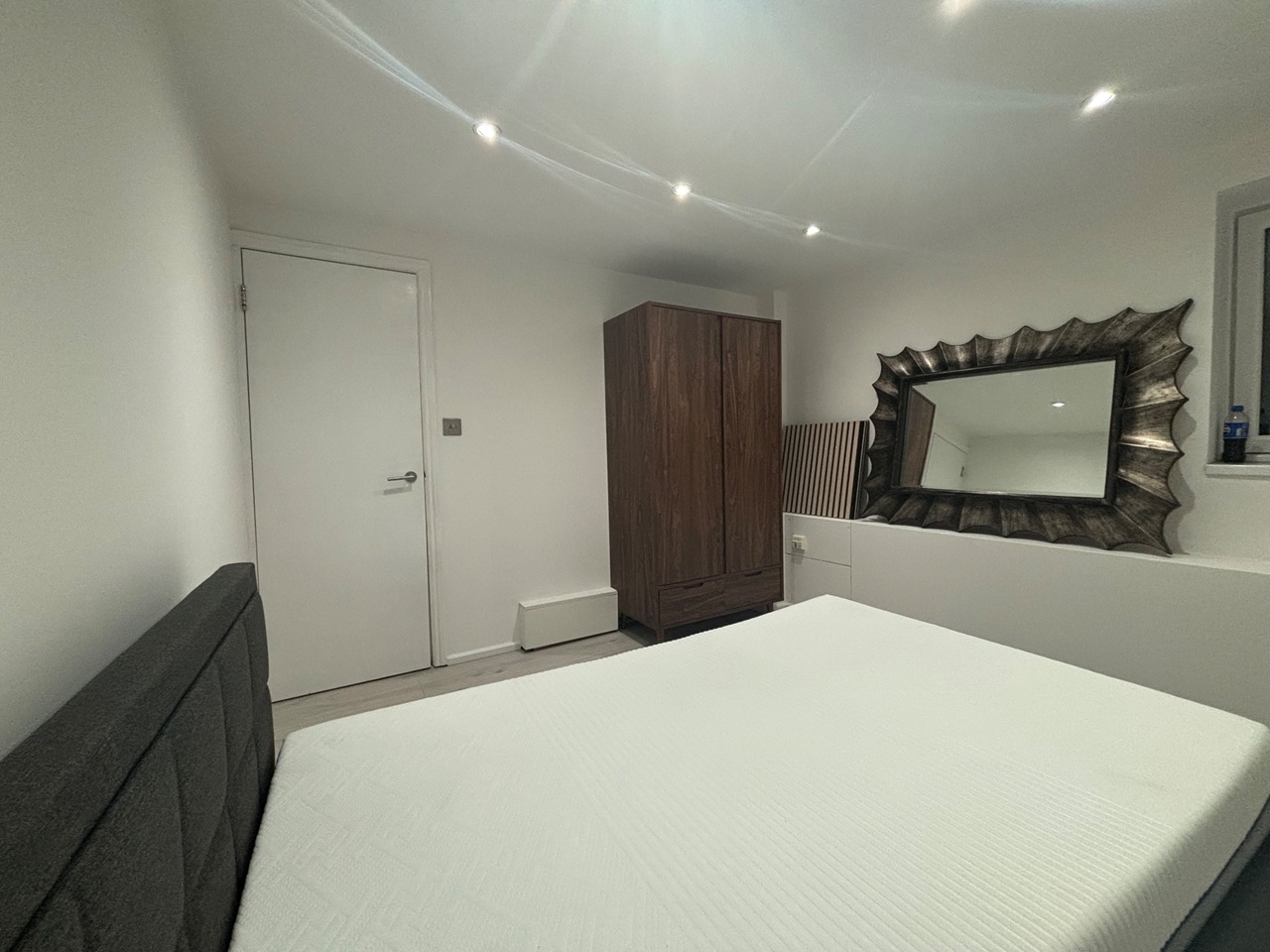 Additional image 6 of 1 Bed Flat, Waylen Road, RG1, N1 7GU