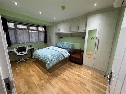 Room in a Shared House, Stayton Road, SM1