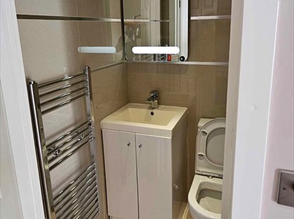 Studio Flat, Reed House, UB1