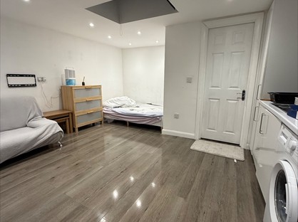Bedsit, Stevenage, SG1