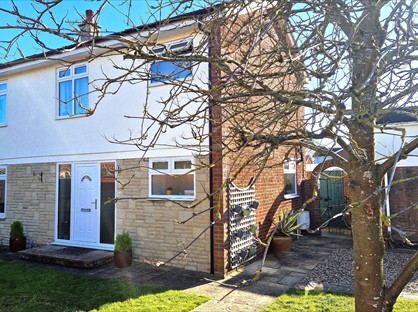 3 Bed Semi-Detached House, Morland Road, OX13