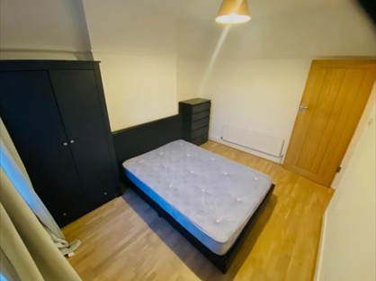 Room in a Shared House, Queens Road, CR0