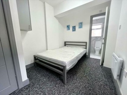 Room in a Shared House, Oatland Road Enfield, EN3