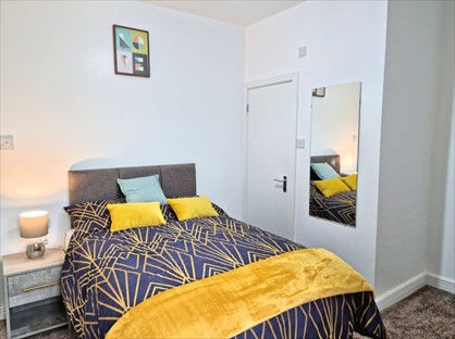 Room in a Shared House, Bearwood Road, B66