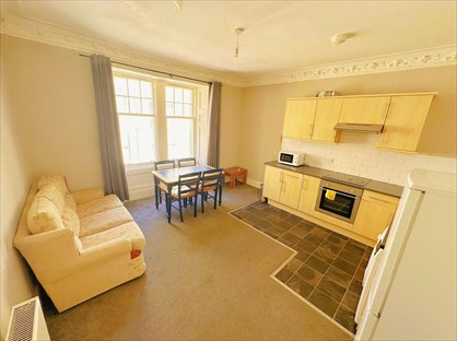 3 Bed Flat, Forester Street, DD1