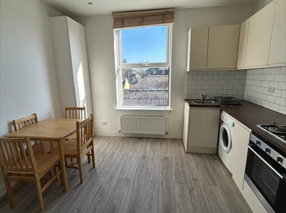 2 Bed Flat, Hornsey Road, N7