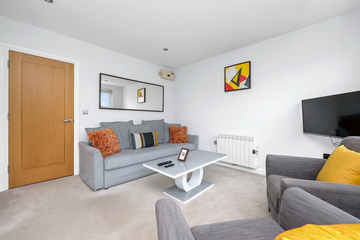 2 Bed Flat, Hanbury Street, E1 photo 5