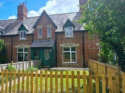 3 Bed Terraced House, Manor House Farm Cottages, NN12