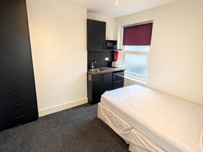 Room in a Shared House, Invicta Road, ME12