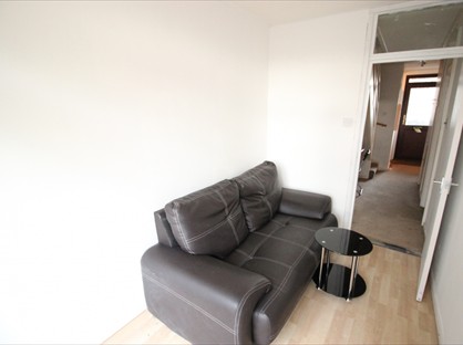 Room in a Shared House, Market Square, E14