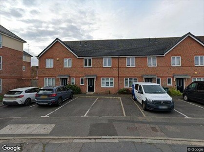 4 Bed Semi-Detached House, Bed Semi-Detached House, TW19