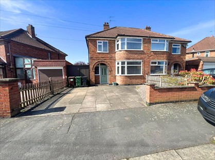 3 Bed Semi-Detached House, Fieldgate Crescent, LE4