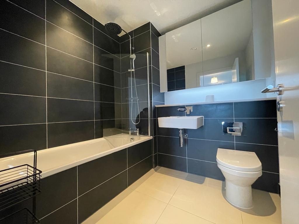 Additional image 7 of 2 Bed Flat, Old Mount Street, M4, N1 7GU