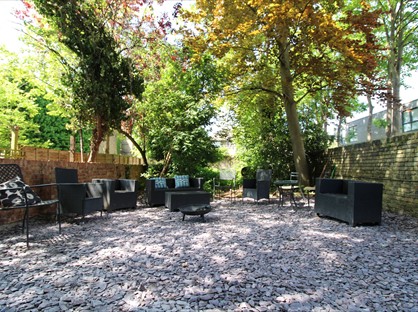 2 Bed Flat, Bensham Manor Road, CR7